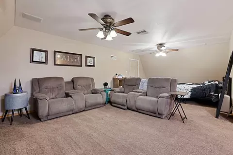 Living - 3901 S Mitchell Rd, Turlock, CA 95380 photo 11 of 12