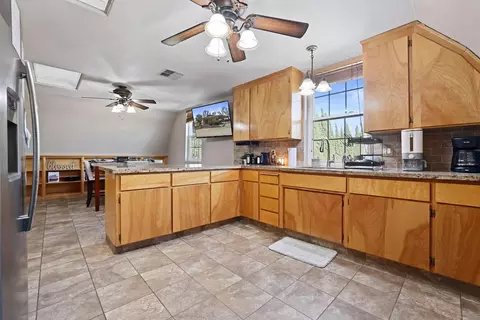Kitchen - 3901 S Mitchell Rd, Turlock, CA 95380 photo 9 of 12