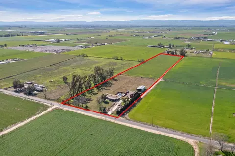 View/Area - 3901 S Mitchell Rd, Turlock, CA 95380 photo 2 of 13