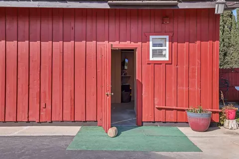 Exterior - 3901 S Mitchell Rd, Turlock, CA 95380 photo 16 of 26