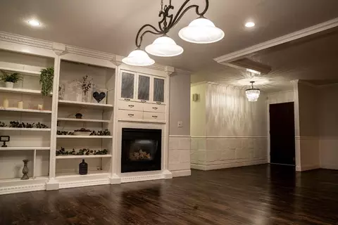 Living - 3612 Swain Dr, Modesto, CA 95356 photo 8 of 8