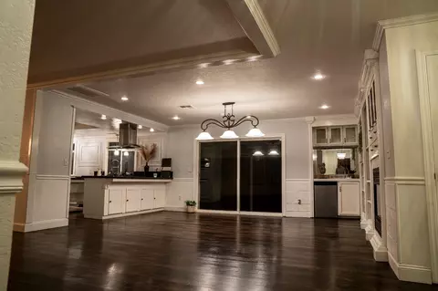 Living - 3612 Swain Dr, Modesto, CA 95356 photo 1 of 8