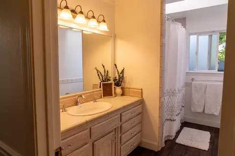 Bath - 3612 Swain Dr, Modesto, CA 95356 photo 2 of 2