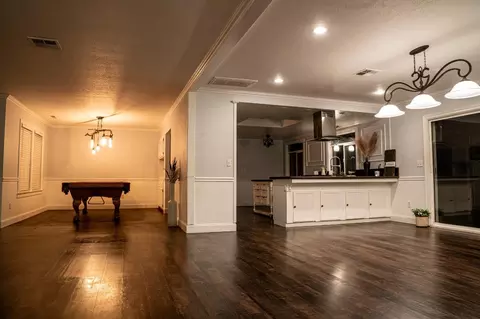 Living - 3612 Swain Dr, Modesto, CA 95356 photo 2 of 8