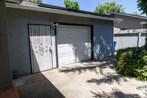 Exterior - 3612 Swain Dr, Modesto, CA 95356 photo 13 of 33