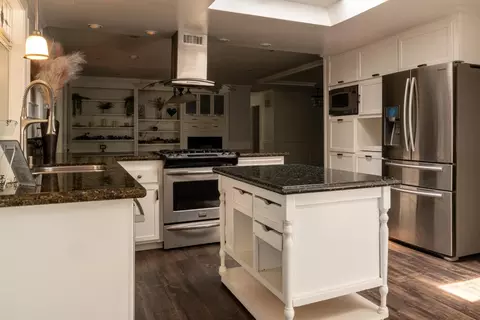 Kitchen - 3612 Swain Dr, Modesto, CA 95356 photo 5 of 6