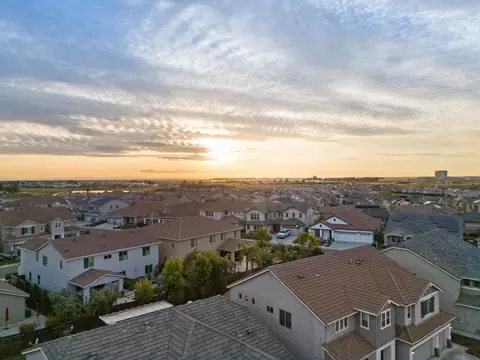 View/Area - 1002 Georgetown Way, Rocklin, CA 95765 photo 1 of 2