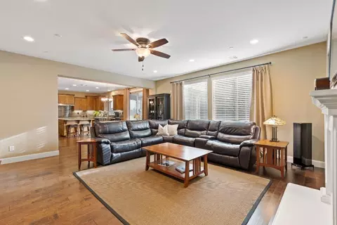 Living - 1002 Georgetown Way, Rocklin, CA 95765 photo 2 of 6
