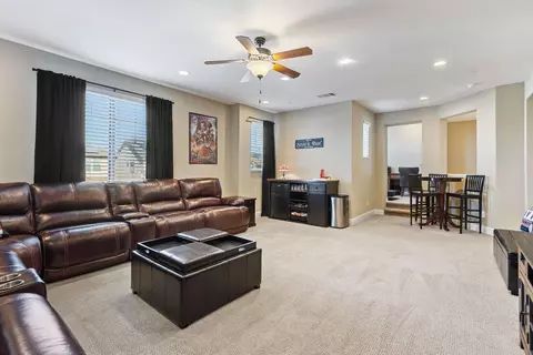 Living - 1002 Georgetown Way, Rocklin, CA 95765 photo 5 of 6