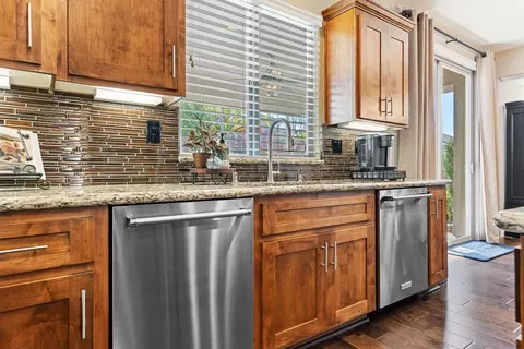 Kitchen - 1002 Georgetown Way, Rocklin, CA 95765 photo 6 of 9
