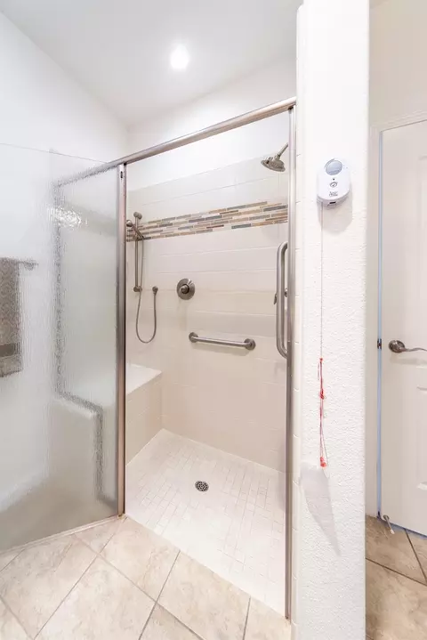 Bath - 3534 Eskaton Dr, Placerville, CA 95667 photo 5 of 5