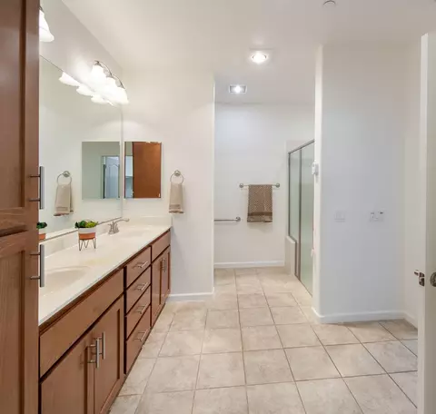 Bath - 3534 Eskaton Dr, Placerville, CA 95667 photo 4 of 5