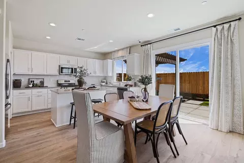 1528 Founders Point Dr, Modesto, CA 95356 photo 6