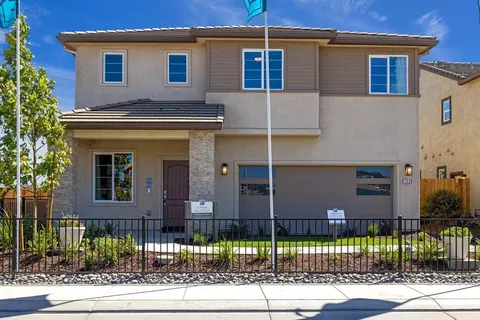 1528 Founders Point Dr, Modesto, CA 95356 photo 2
