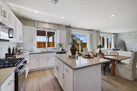 1528 Founders Point Dr, Modesto, CA 95356 photo 10