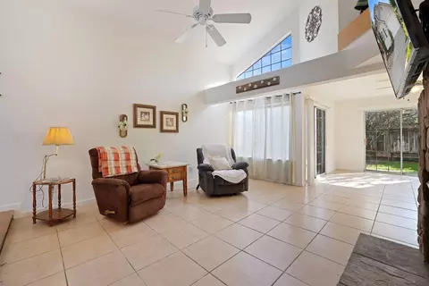3084 Aspen St, Merced, CA 95340 photo 9