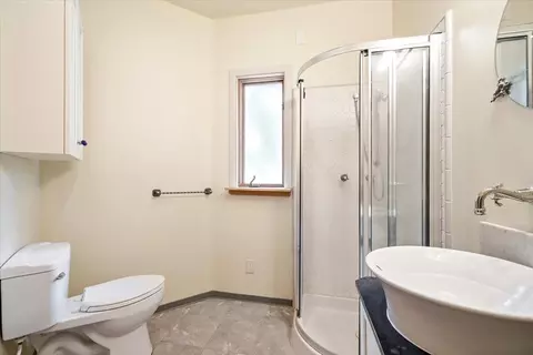 Bath - 6411 Grant Ave, Carmichael, CA 95608 photo 4 of 5