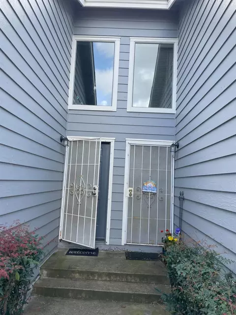 1675 Vernon St #62, Roseville, CA 95678