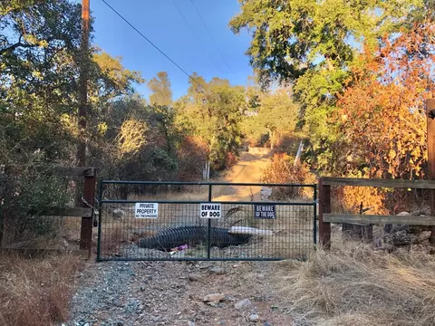 5891 Gold Leaf Ln, Placerville, CA 95667 photo 4