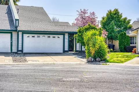 416 Cirby Oaks Ct, Roseville, CA 95678