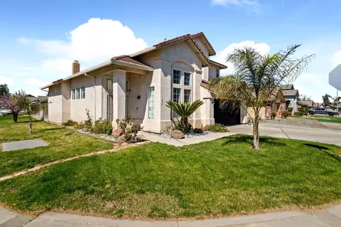 1285 Burgundy Ln, Manteca, CA 95337 photo 2