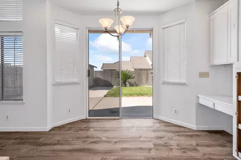 1285 Burgundy Ln, Manteca, CA 95337 photo 22
