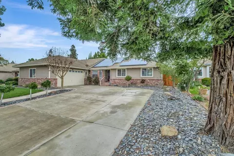 9281 Rancho Dr, Elk Grove, CA 95624