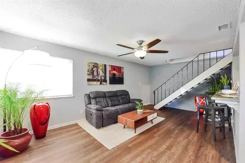 287 Sharp Cir #2, Roseville, CA 95678