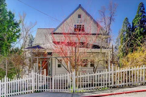 541 N Pine St, Nevada City, CA 95959