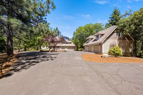 20820 Pinehurst Ln, Colfax, CA 95713 photo 1