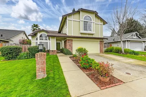 1305 Zinfandel Ct, Roseville, CA 95747