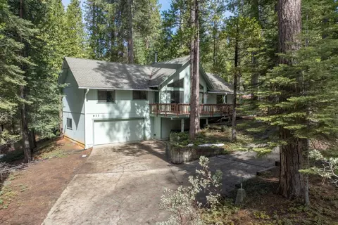 977 Meadow Dr, Arnold, CA 95223 photo 3