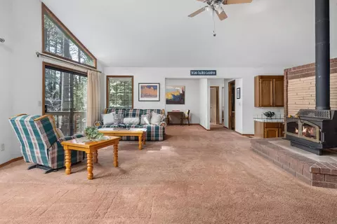 977 Meadow Dr, Arnold, CA 95223 photo 5