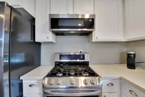 Kitchen - 10100 Larkin Rd, Live Oak, CA 95953 photo 4 of 5
