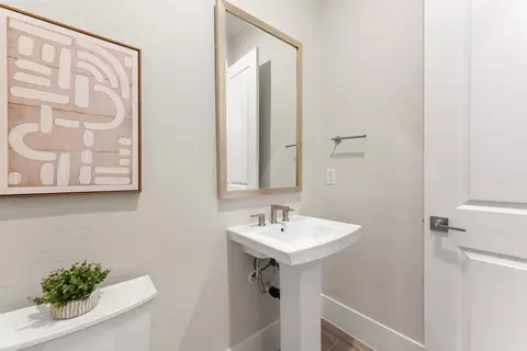 Entry Way - 2941 Ashton St, Lodi, CA 95242 photo 19 of 25