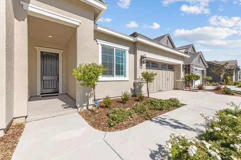 Exterior - 2941 Ashton St, Lodi, CA 95242 photo 6 of 13