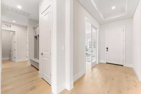 Entry Way - 2941 Ashton St, Lodi, CA 95242 photo 9 of 25
