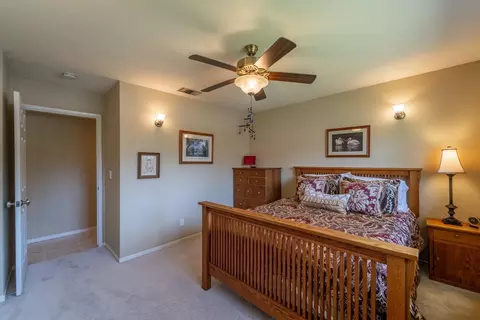 948 Mills Ave, Modesto, CA 95350 photo 23