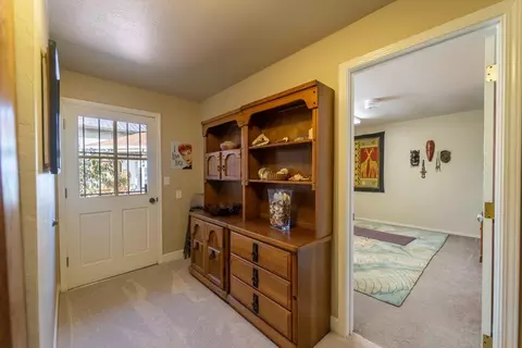 948 Mills Ave, Modesto, CA 95350 photo 32