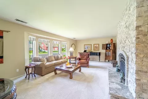 948 Mills Ave, Modesto, CA 95350 photo 3