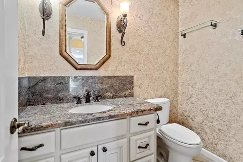 1136 1136 Nut Tree Ln, Modesto, CA 95355 photo 9