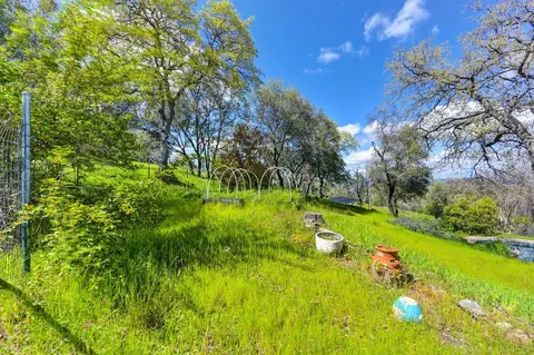 View/Area - 1421 Pepper Tree Dr, Placerville, CA 95667 photo 4 of 5