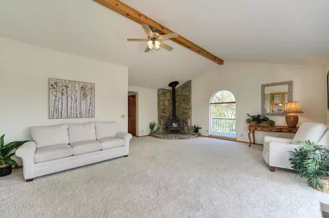 Living - 1421 Pepper Tree Dr, Placerville, CA 95667 photo 12 of 12