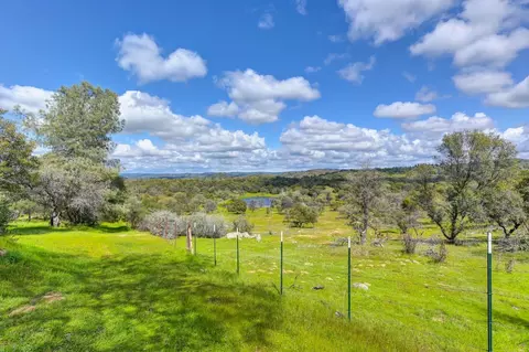 View/Area - 1421 Pepper Tree Dr, Placerville, CA 95667 photo 3 of 5