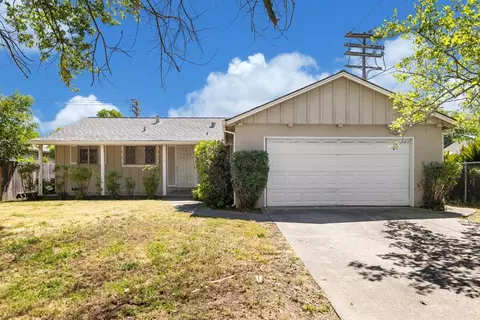 7479 Schreiner St, Sacramento, CA 95822