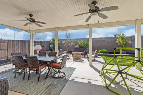 Exterior - 1070 Dimaggio Way, Galt, CA 95632 photo 6 of 13