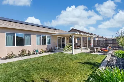 Exterior - 1070 Dimaggio Way, Galt, CA 95632 photo 11 of 13