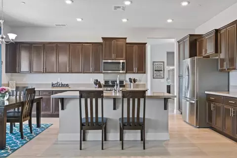 Kitchen - 1070 Dimaggio Way, Galt, CA 95632 photo 4 of 4