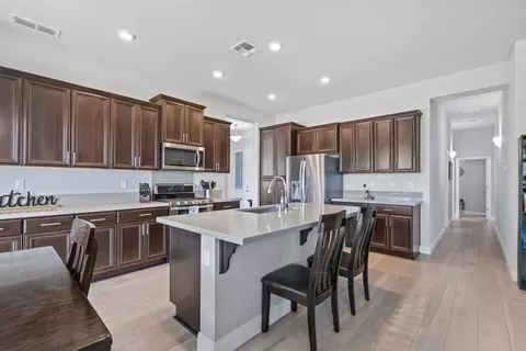 Kitchen - 1070 Dimaggio Way, Galt, CA 95632 photo 3 of 4