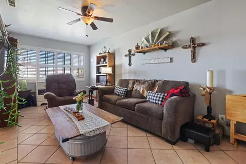 698 Wallis Ave, Gustine, CA 95322 photo 9